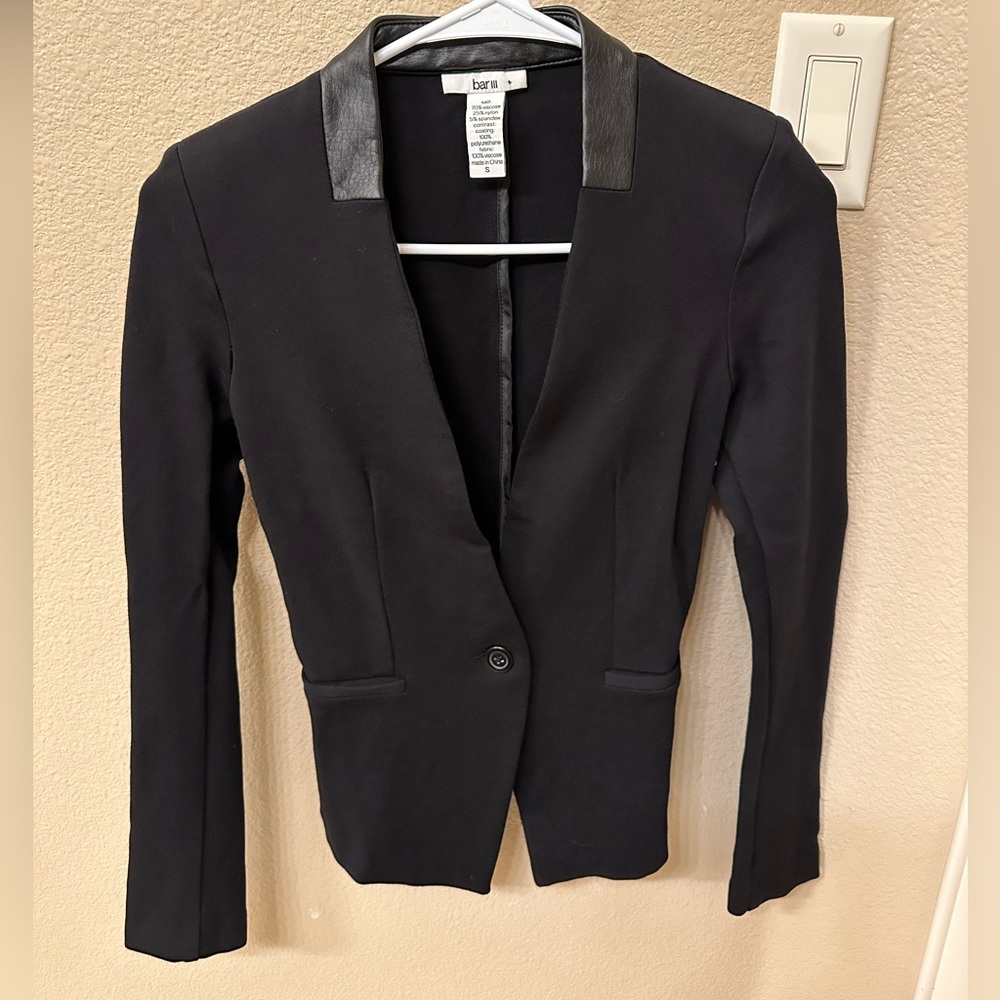 Bar III small black suit jacket like new condition.